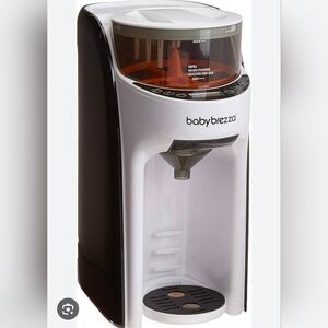 Baby Brezza Formula Pro Advanced Dispenser in White